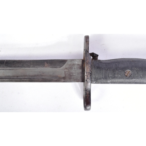 55 - A WWII Second World War US United States M1-E Garand Rifle bayonet. The bayonet having a hooked pomm... 