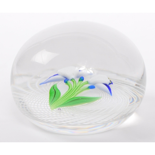 103 - Baccarat - A 20th century circa 1970s French Baccarat glass paperweight. The paperweight having heli... 