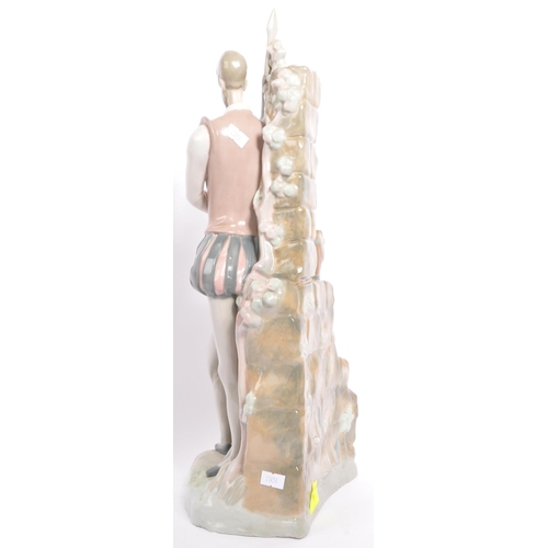 109 - A vintage 20th century Spanish Lladro Don Quixote china porcelain figure statue. The tall figure in ... 