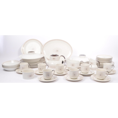 117 - Royal Doulton - Morning Star - A 20th century vintage china Royal Doulton eight person tea and dinne... 