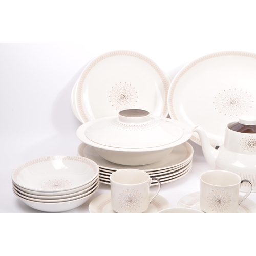 117 - Royal Doulton - Morning Star - A 20th century vintage china Royal Doulton eight person tea and dinne... 