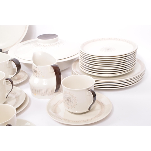 117 - Royal Doulton - Morning Star - A 20th century vintage china Royal Doulton eight person tea and dinne... 
