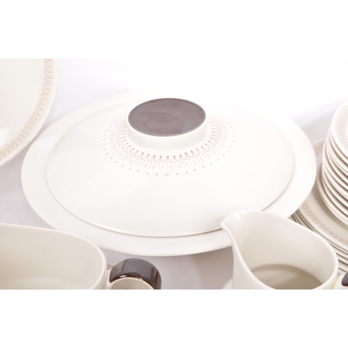 117 - Royal Doulton - Morning Star - A 20th century vintage china Royal Doulton eight person tea and dinne... 