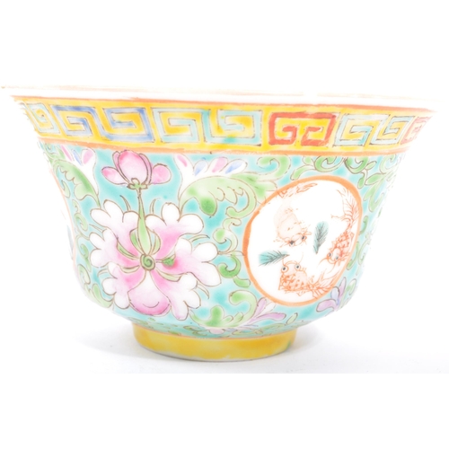 77 - A collection of vintage 20th century Chinese Asian rice bowls with lids and spoons. In the Famille r... 