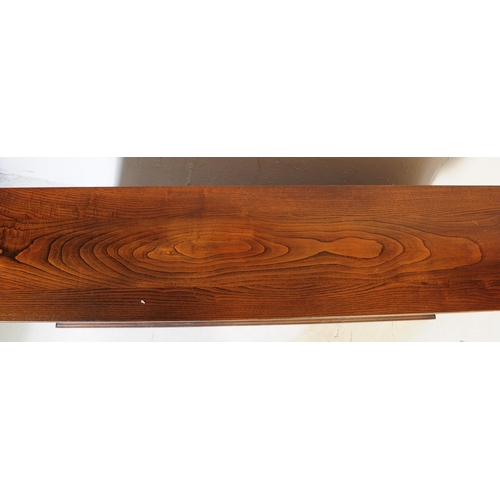 1055 - Younger - A mid century circa 1970s Younger Toledo oak sideboard credenza. The sideboard having cham... 