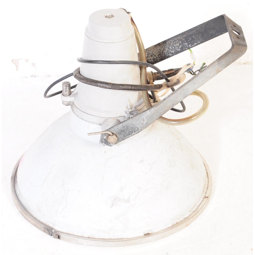 626 - A retro mid 20th century industrial factory metal hanging ceiling flood light. Of tapering conical f... 