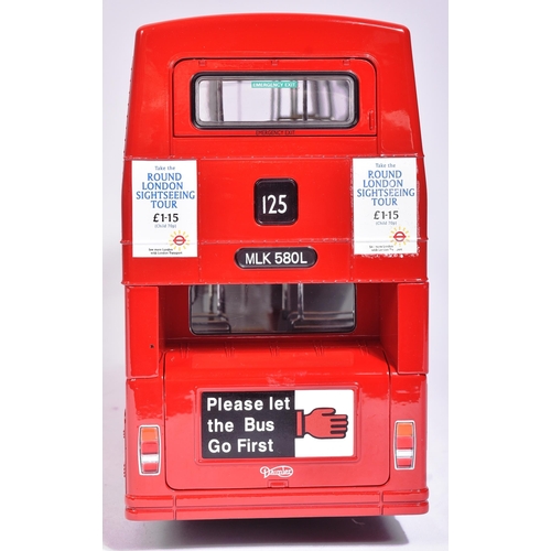 10 - Diecast - an original Gilbow made 1/24 scale diecast model No. 99101 Daimler DMS Bus London Transpor... 