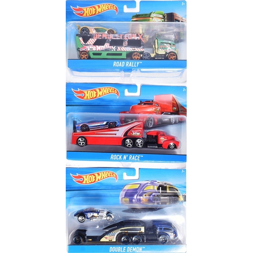 107 - Diecast - a collection of x10 assorted Mattel made Hot Wheels carded diecast model sets to include; ... 