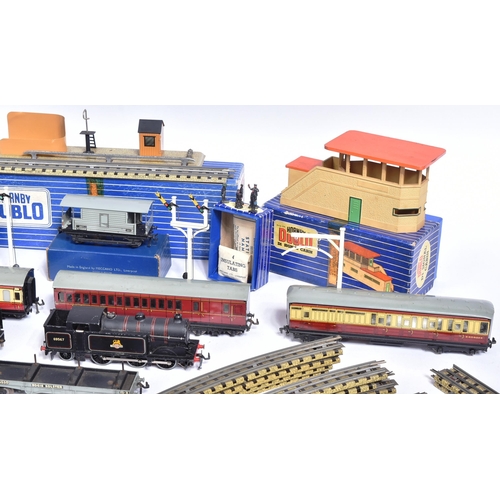 109 - Model Railway - a collection of vintage Hornby Dublo OO gauge trainset rolling stock, trackside acce... 