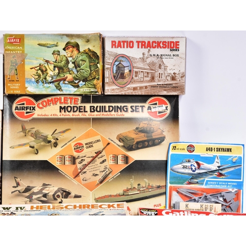 140 - Model Kits - a collection of vintage plastic model kits of Military interest to include; Airfix RAF ... 