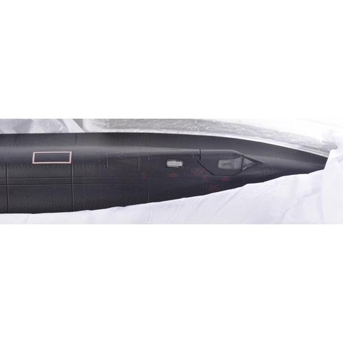 198 - Diecast - Air Force 1 1/72 scale American aircraft model, item no. AF1-00112, the Lockheed SR-71A Bl... 