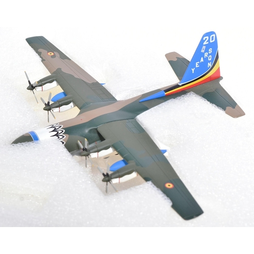 244 - Diecast - a vintage Hogan 1/200 scale Belgium Air Force Lockheed C-130 Hercules, item no. 6412. Hous... 