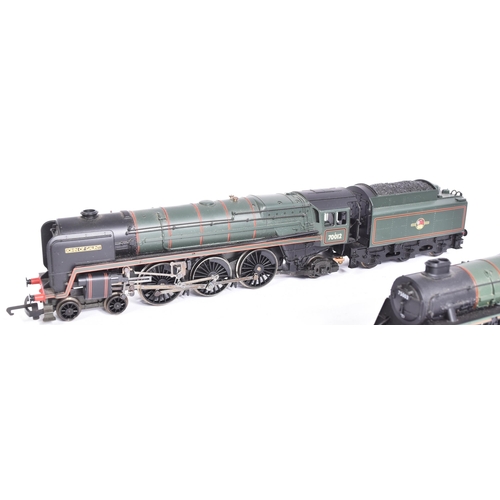 245 - Model Railway - a collection of x4 OO gauge trainset steam locomotive engines from various makers. C... 