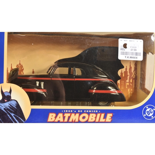 256 - Batman - a collection of x4 Corgi DC Comics 1/24 scale diecast models. Including: 1940s DC Comics Ba... 