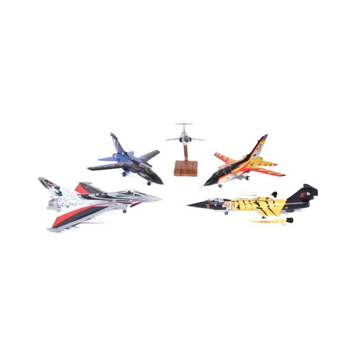 269 - Diecast - a collection of x5 plastic aircraft models/built model kits, to include: a German Tornado,... 