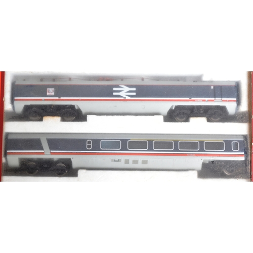 285 - Model Railway - a vintage Hornby OO gauge locomotive trainset, No. R794 Advanced Passenger Train Pac... 