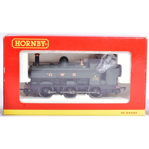 287 - A collection of x3 Hornby OO gauge model railway trainset locomotive and rolling stock, to include: ... 