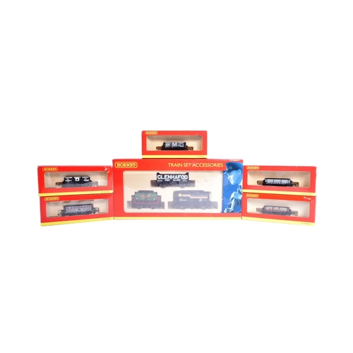 293 - Model Railway - a collection of x6 Hornby OO gauge model railway trainset locomotive rolling stock w... 