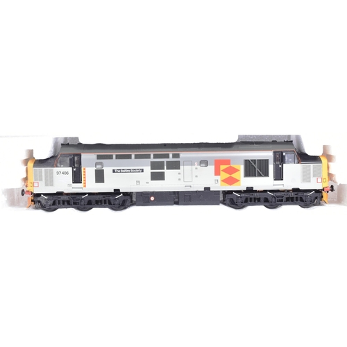 304 - Model Railway - a vintage Bachmann Branch-line OO gauge trainset diesel locomotive, No. 37 406 'The ... 