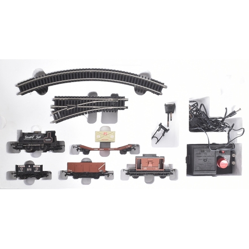 314 - Model Railway - an original Hornby OO gauge model railway locomotive electric trainset No. R1036 'Sm... 