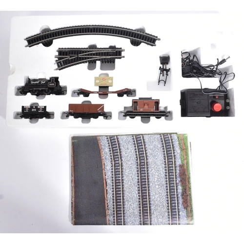 314 - Model Railway - an original Hornby OO gauge model railway locomotive electric trainset No. R1036 'Sm... 