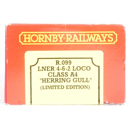 32 - Model Railway - a Limited Edition Hornby OO gauge model railway trainset locomotive model No. R.099 ... 