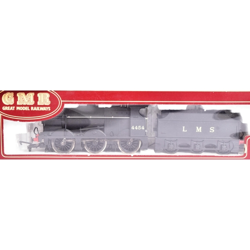 322 - A collection of x3 vintage OO gauge model railway trainset locomotive engines, comprising of a GMR (... 