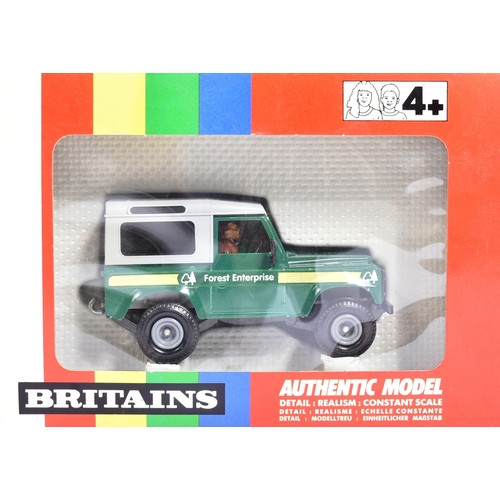 324 - Diecast - a collection of vintage Britains 1/32 scale diecast models comprising; 5946 4x4 Britain's ... 