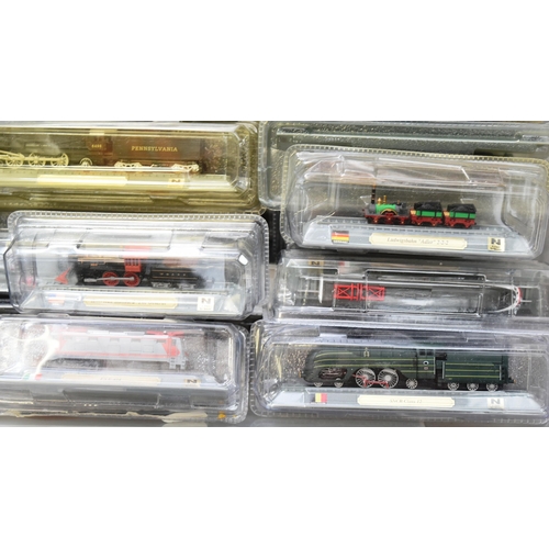 355 - Model Railway - a LARGE collection of Del Prado N gauge model railway static locomotive engine with ... 