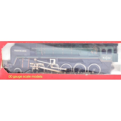 374 - Model Railway - x2 Hornby OO gauge model railway trainset locomotives comprising; R.830 GWR 4-6-0 Sa... 