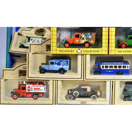 376 - Diecast - a collection of approximately x50 assorted Lledo Days Gone diecast model cars and haulage ... 