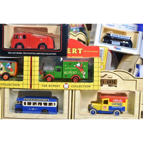 376 - Diecast - a collection of approximately x50 assorted Lledo Days Gone diecast model cars and haulage ... 