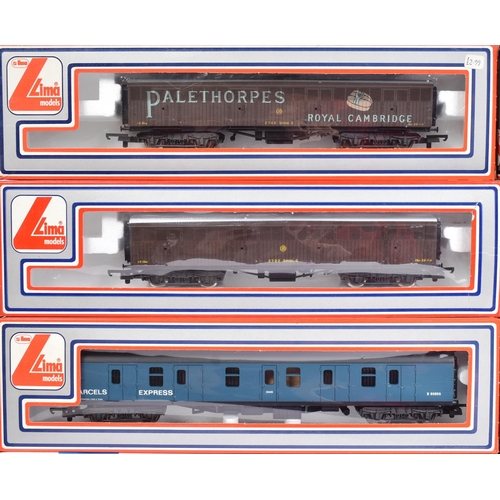 378 - Model Railway - a collection of x12 vintage Lima OO gauge coaches and carriages, to include: No. 305... 