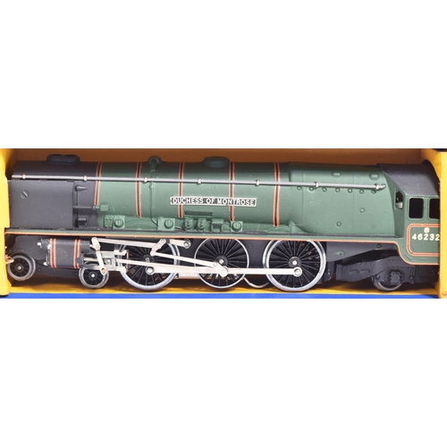 398 - Model Railway - two vintage Hornby Dublo OO gauge trainset locomotive engines, comprising of EDL18 s... 