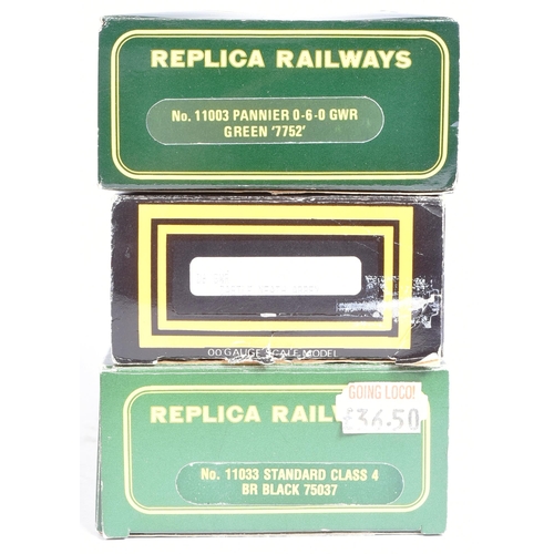 416 - Model Railway - x3 assorted OO gauge model railway trainset locomotive engines comprising; Dapol GWR... 