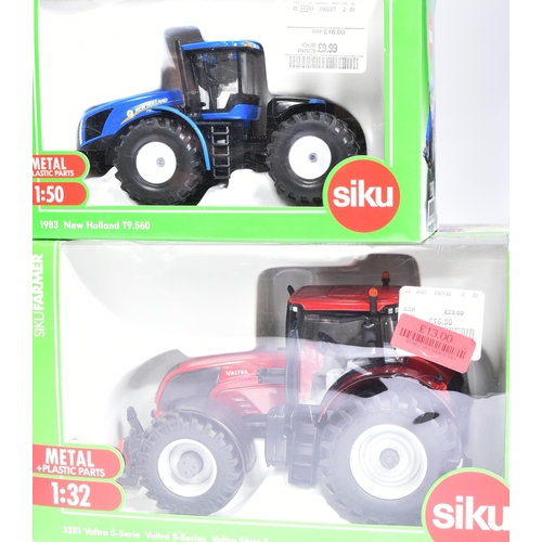 421 - Diecast - a collection of Siku diecast farm models to include; 5601 Startset Farmer, 1983 New Hollan... 