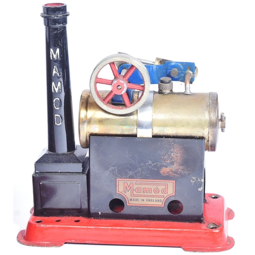 456 - Live Steam - x3 original vintage Mamod Live Steam models comprising x2 No. SE3 steam plant with fly ... 