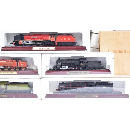 488 - Model Railway - a large collection of Atlas Edition OO gauge model railway diecast static locomotive... 