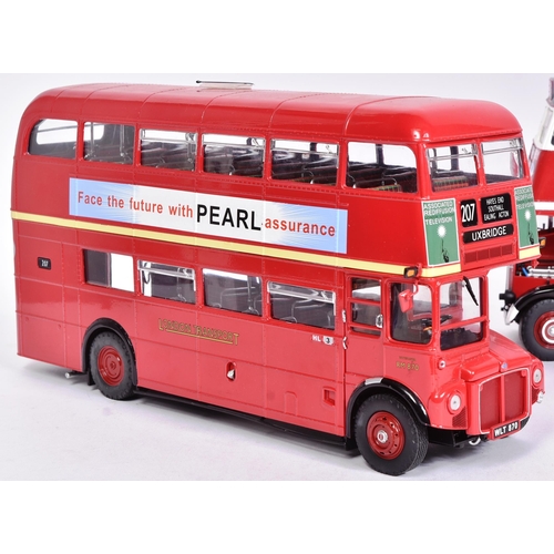 500 - Diecast - a collection of x3 Sunstar made 1/24 scale diecast models buses comprising; Bedford OB Sou... 