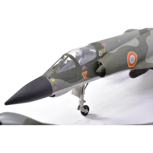 524 - Models - x2 precision plastic models of military aircraft comprising a Vulcan XL455 bomber and 2-LG ... 