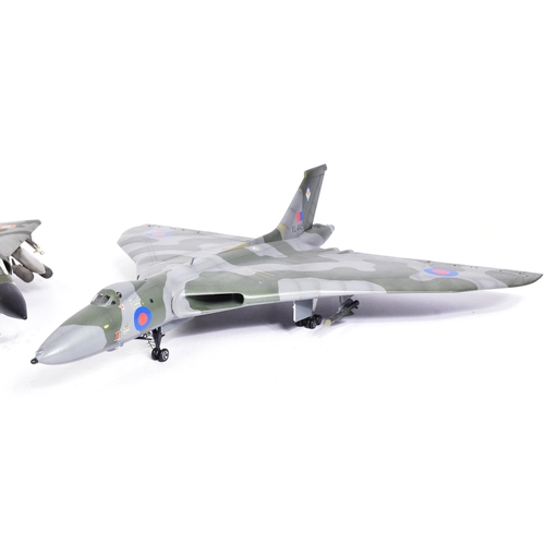 524 - Models - x2 precision plastic models of military aircraft comprising a Vulcan XL455 bomber and 2-LG ... 