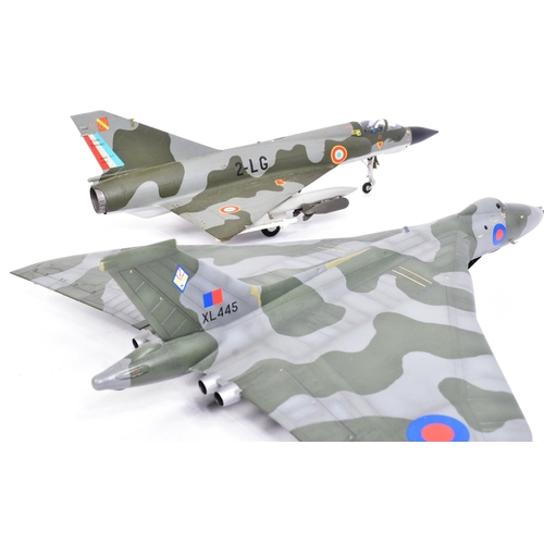 524 - Models - x2 precision plastic models of military aircraft comprising a Vulcan XL455 bomber and 2-LG ... 