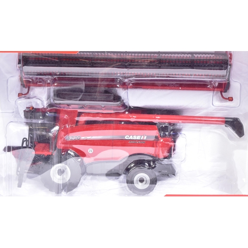 93 - Diecast - an original Britains made 1/32 scale diecast model No. 42884 Case IH Combine 8230. The mod... 