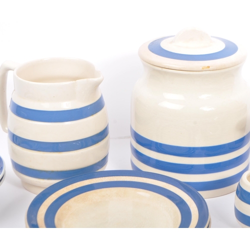 166 - A large vintage bone china collection of Blue & White ceramics by 'Chefware', 'Sadler' and Swinnerto... 