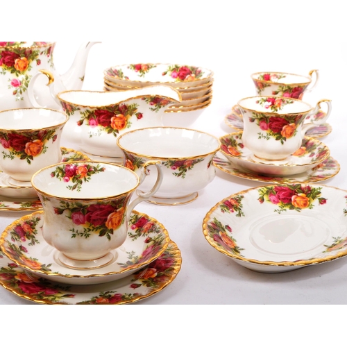 174 - Royal Albert - Old Country Roses - A vintage 20th century Royal Albert Old Country Roses bone china ... 