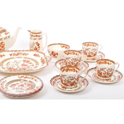 19 - Copeland Spode, England India Tree pattern part tea service. Comprising teapot, cups and saucers, su... 