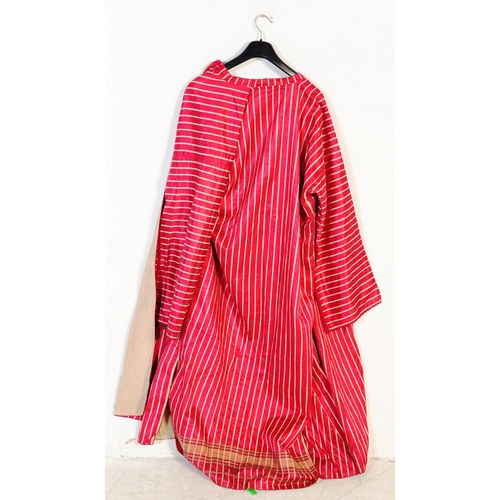 206 - A mid century vintage oriental silk robe of large size. Woven with alternating solid claret coloured... 