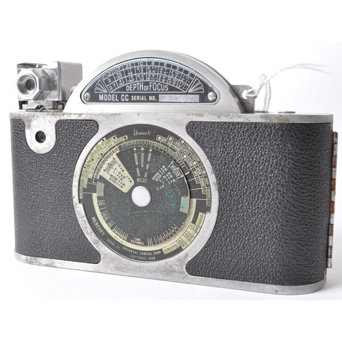 238 - An early 20th century circa 1940s Universal Camera  Univex Mercury model CC half frame #200-series f... 