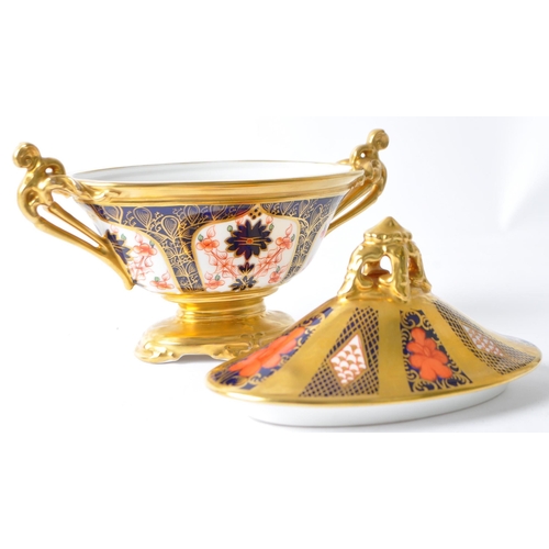 3 - Royal Crown Derby - Two 20th century Old Imari pattern porcelain items. Comprising of; twin handled ... 