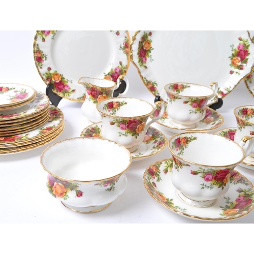 37 - Royal Albert - A collection of 20th Century Old Country Roses porcelain / chinaware by Royal Albert ... 